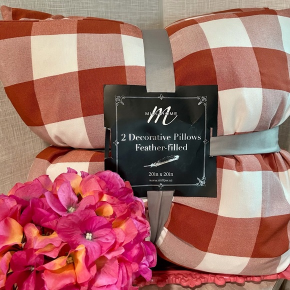 millihome throw pillows